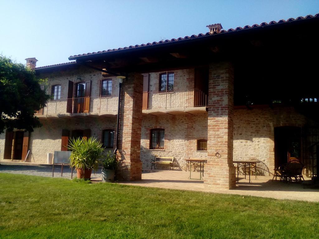 Cascina Stralla Farigliano エクステリア 写真